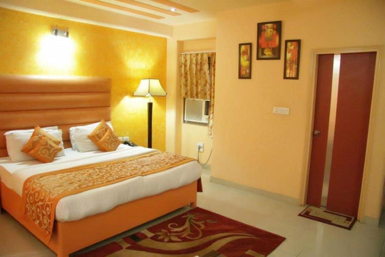 Hotel Classic Paradise Νέο Δελχί Εξωτερικό φωτογραφία