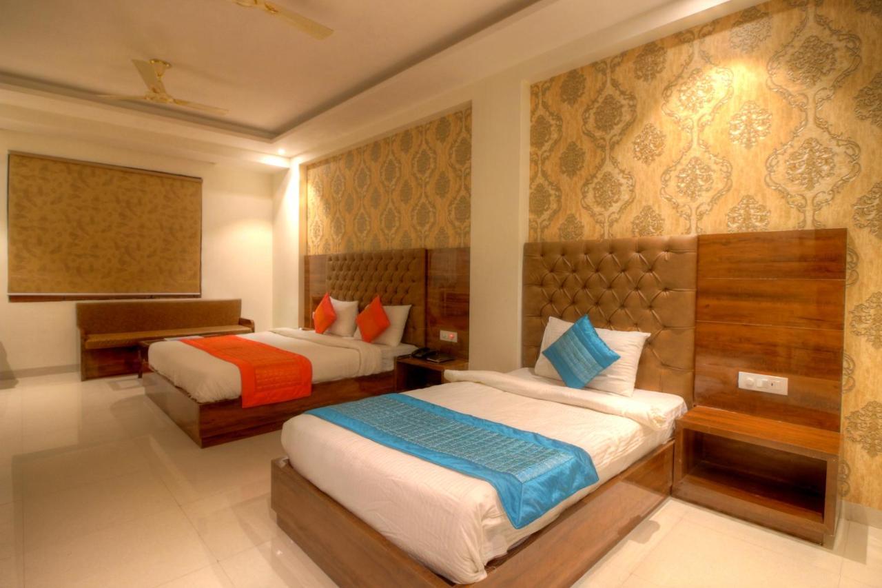 Hotel Classic Paradise Νέο Δελχί Εξωτερικό φωτογραφία
