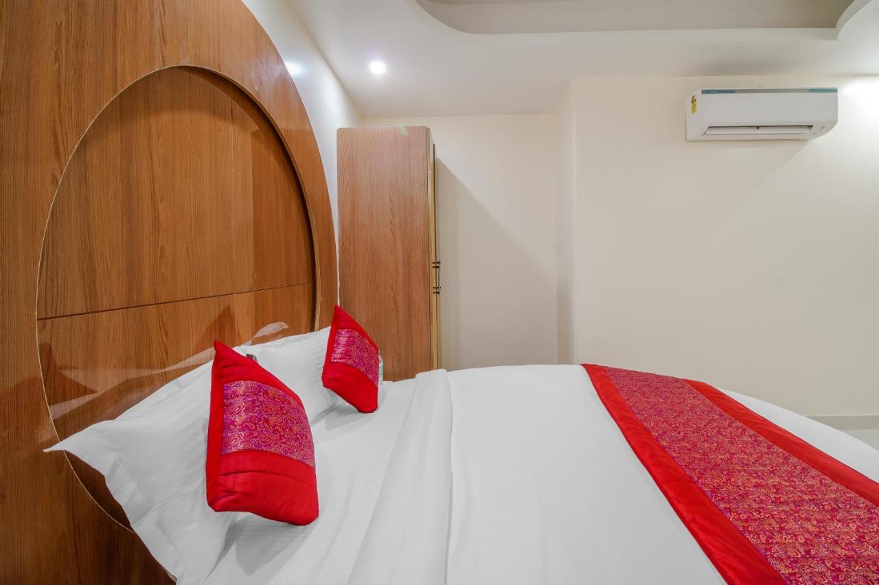 Hotel Classic Paradise Νέο Δελχί Εξωτερικό φωτογραφία
